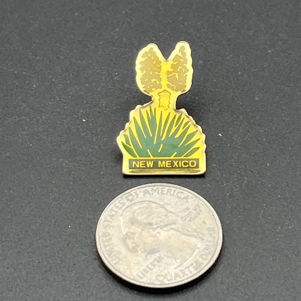 New Mexico Yucca Flower United States Of‎ America Lapel Hat Pin